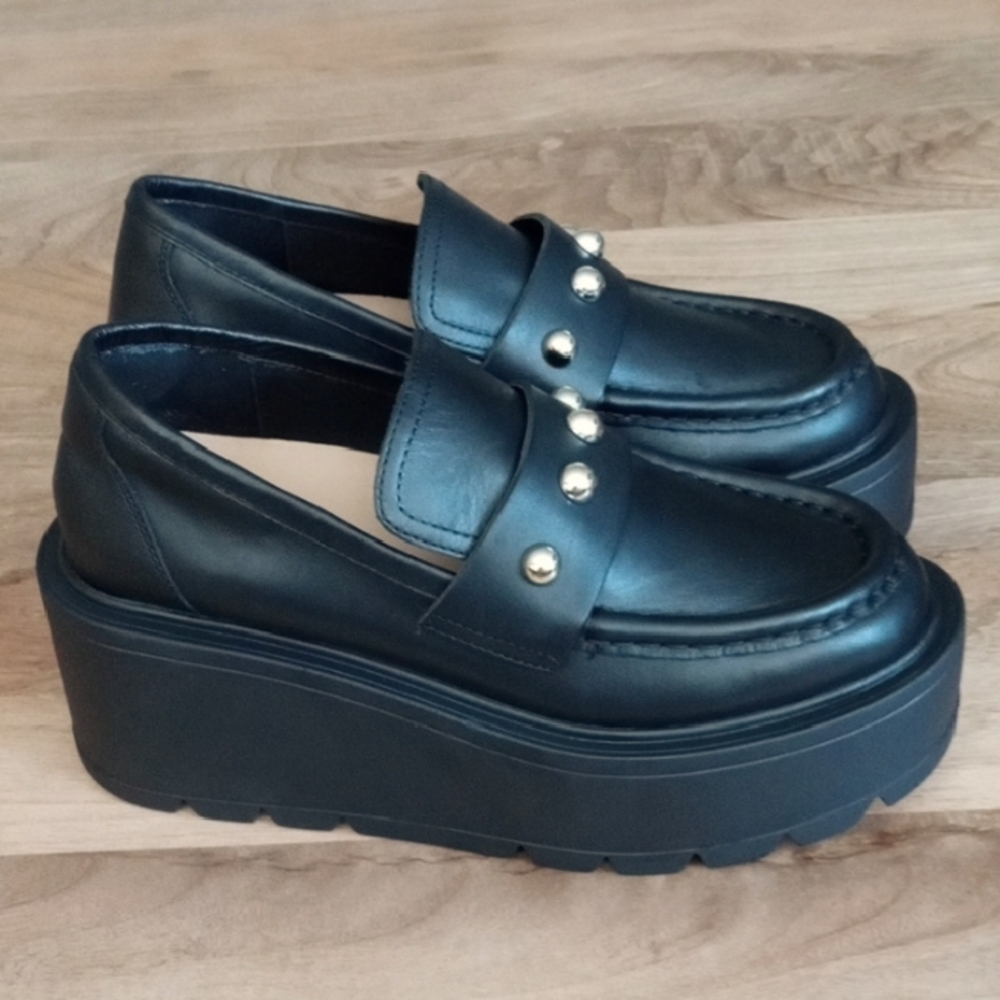 J/SLIDES NYC Black Platform Loafers